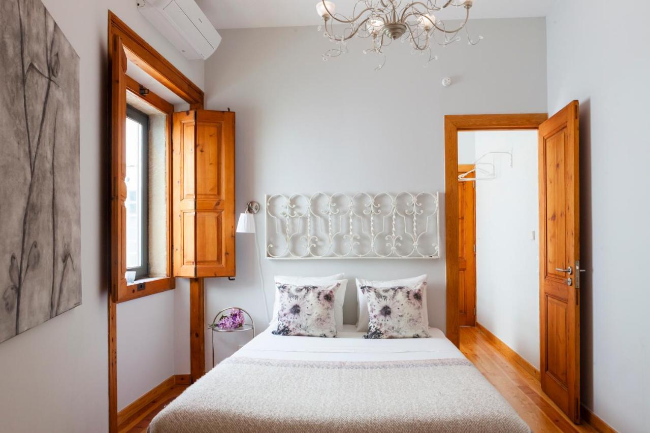 Alfama Terrace Apartment With Authentic XVIII Tiles And Historic Notes 3 Bedrooms & 2 Bathrooms Ac Lisboa Екстериор снимка