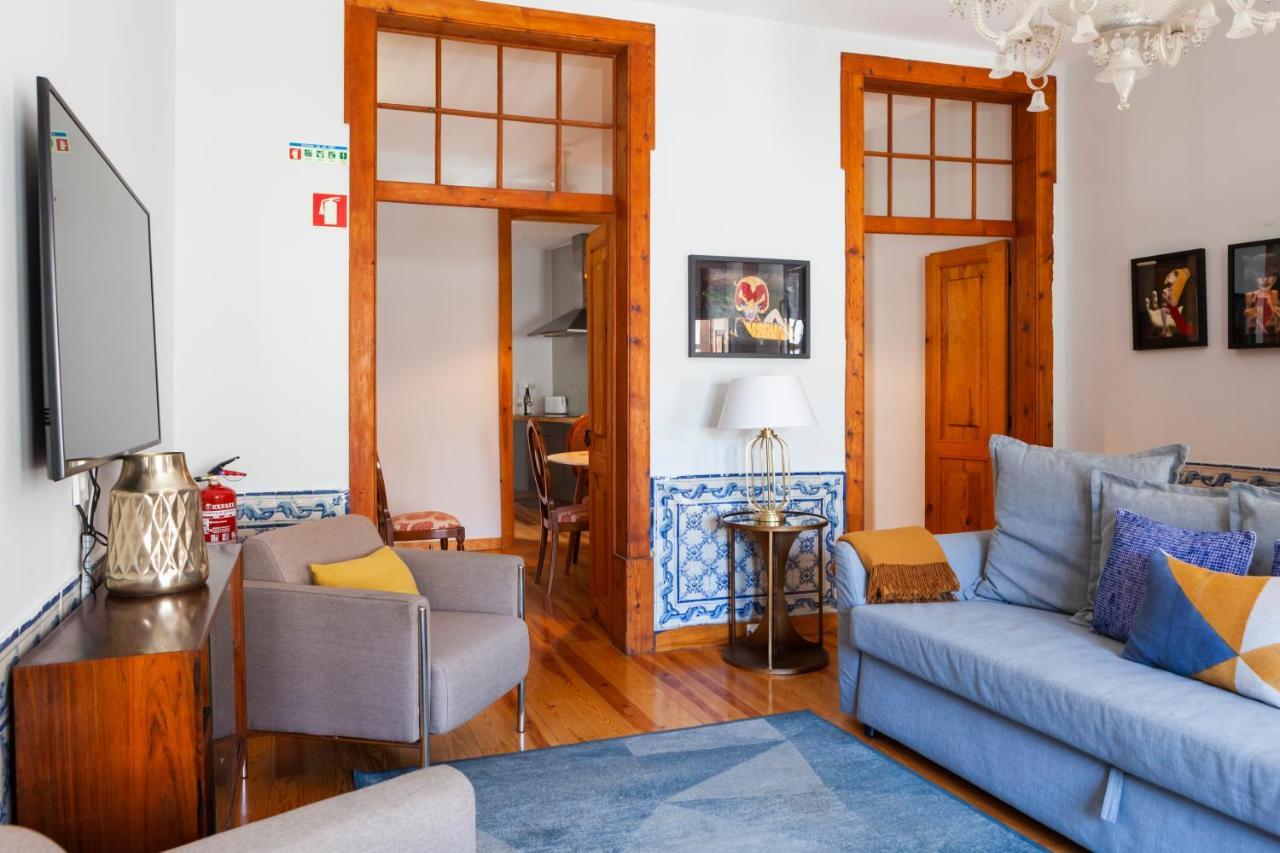 Alfama Terrace Apartment With Authentic XVIII Tiles And Historic Notes 3 Bedrooms & 2 Bathrooms Ac Lisboa Екстериор снимка