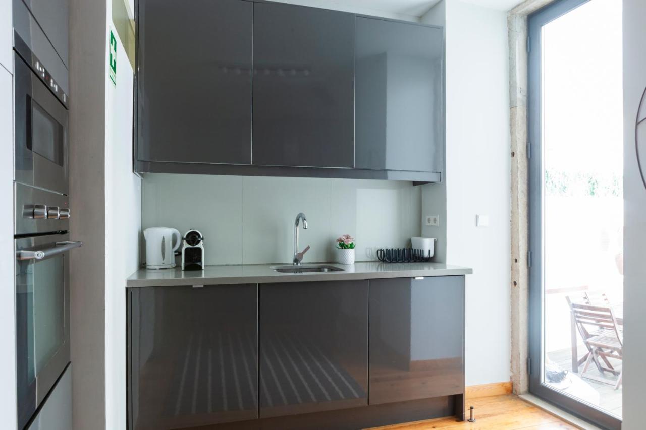 Alfama Terrace Apartment With Authentic XVIII Tiles And Historic Notes 3 Bedrooms & 2 Bathrooms Ac Lisboa Екстериор снимка