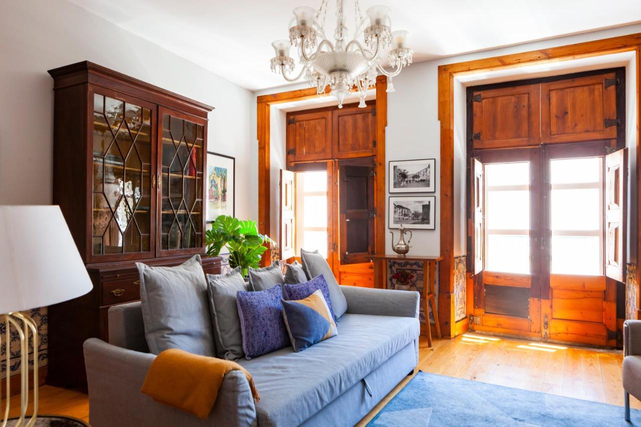 Alfama Terrace Apartment With Authentic XVIII Tiles And Historic Notes 3 Bedrooms & 2 Bathrooms Ac Lisboa Екстериор снимка